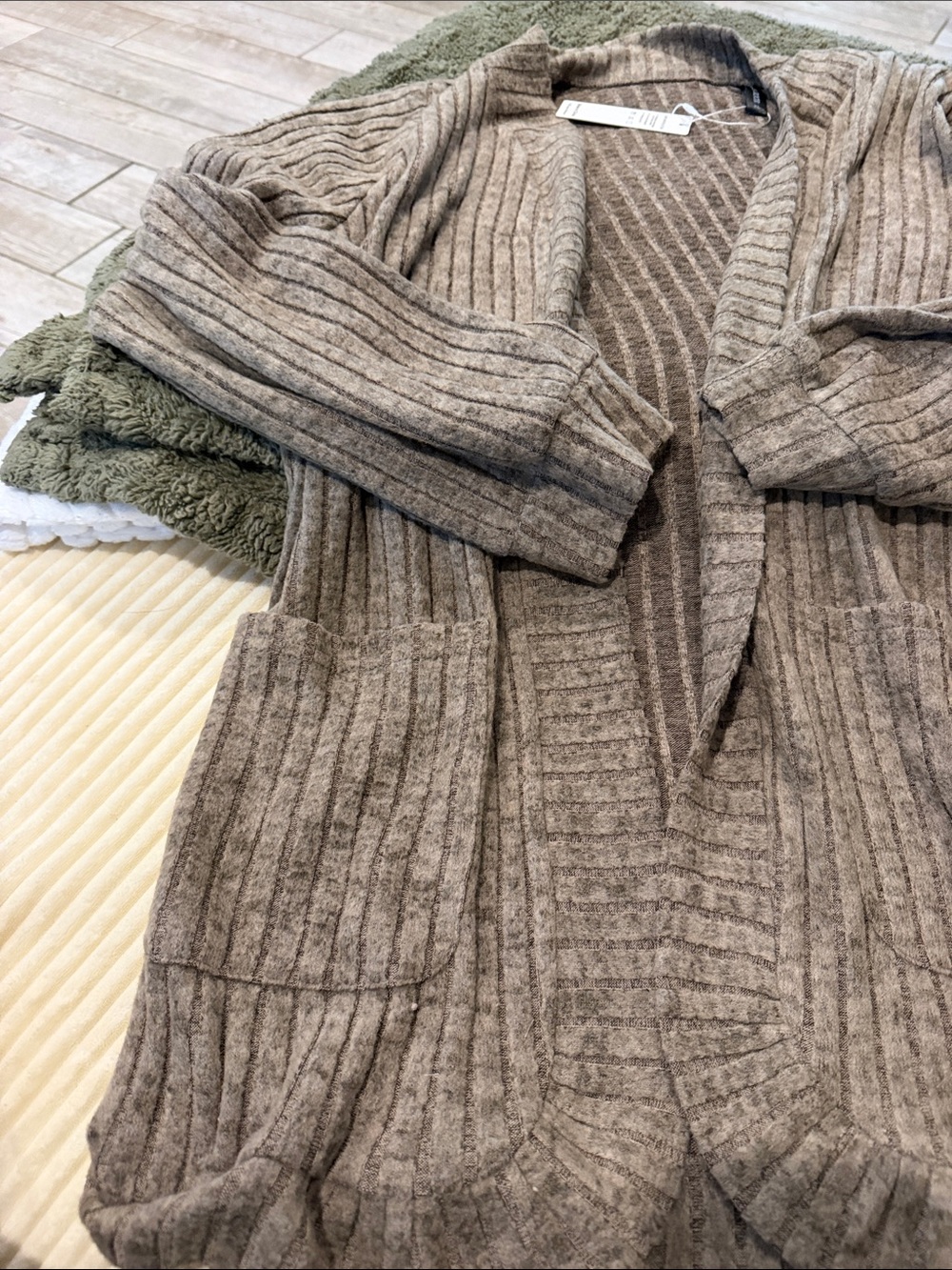 Cozy Ribbed Open-Front Cardigan - Gray - Picture 3 of 3